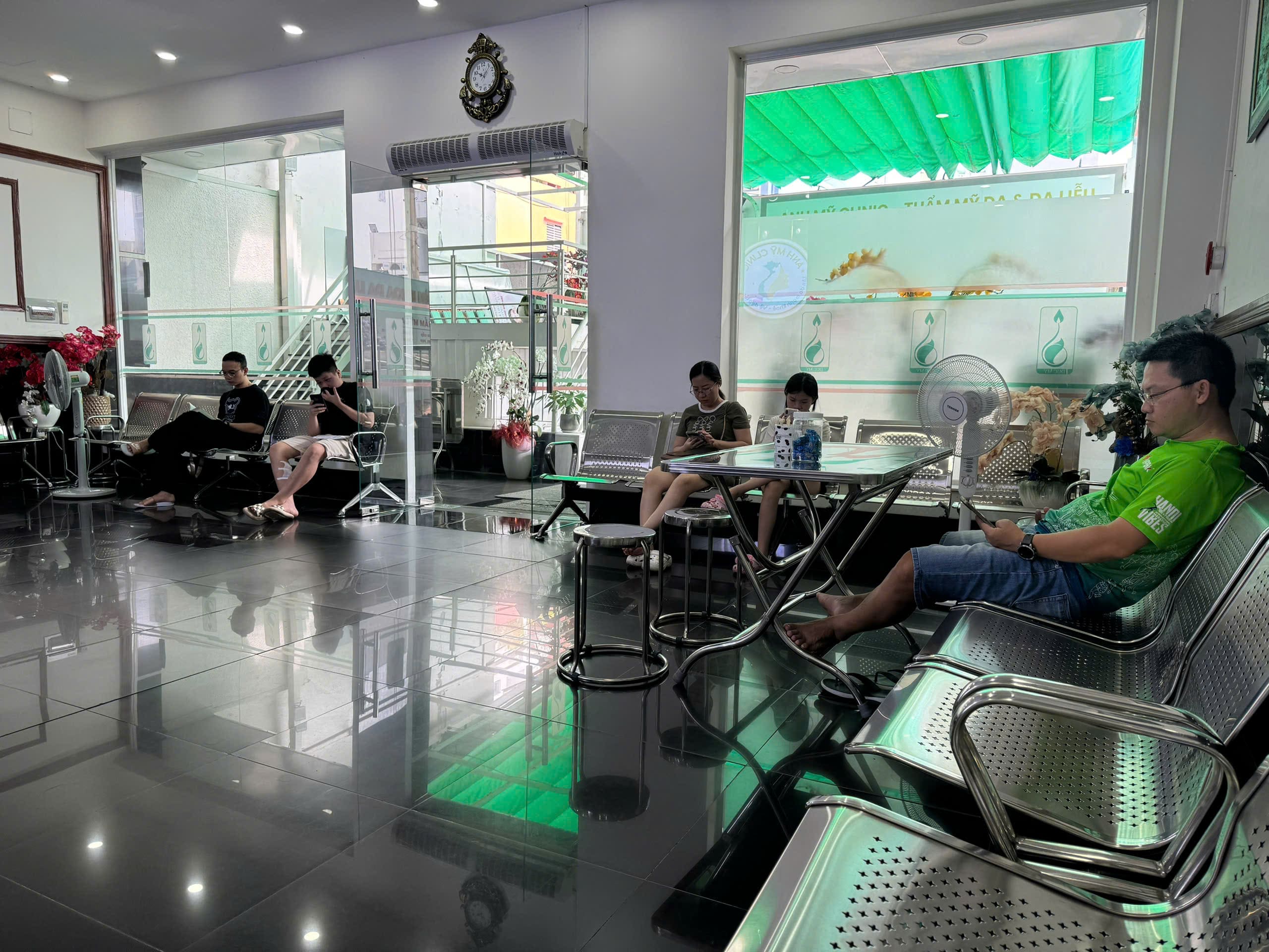 Khu vực lễ tân