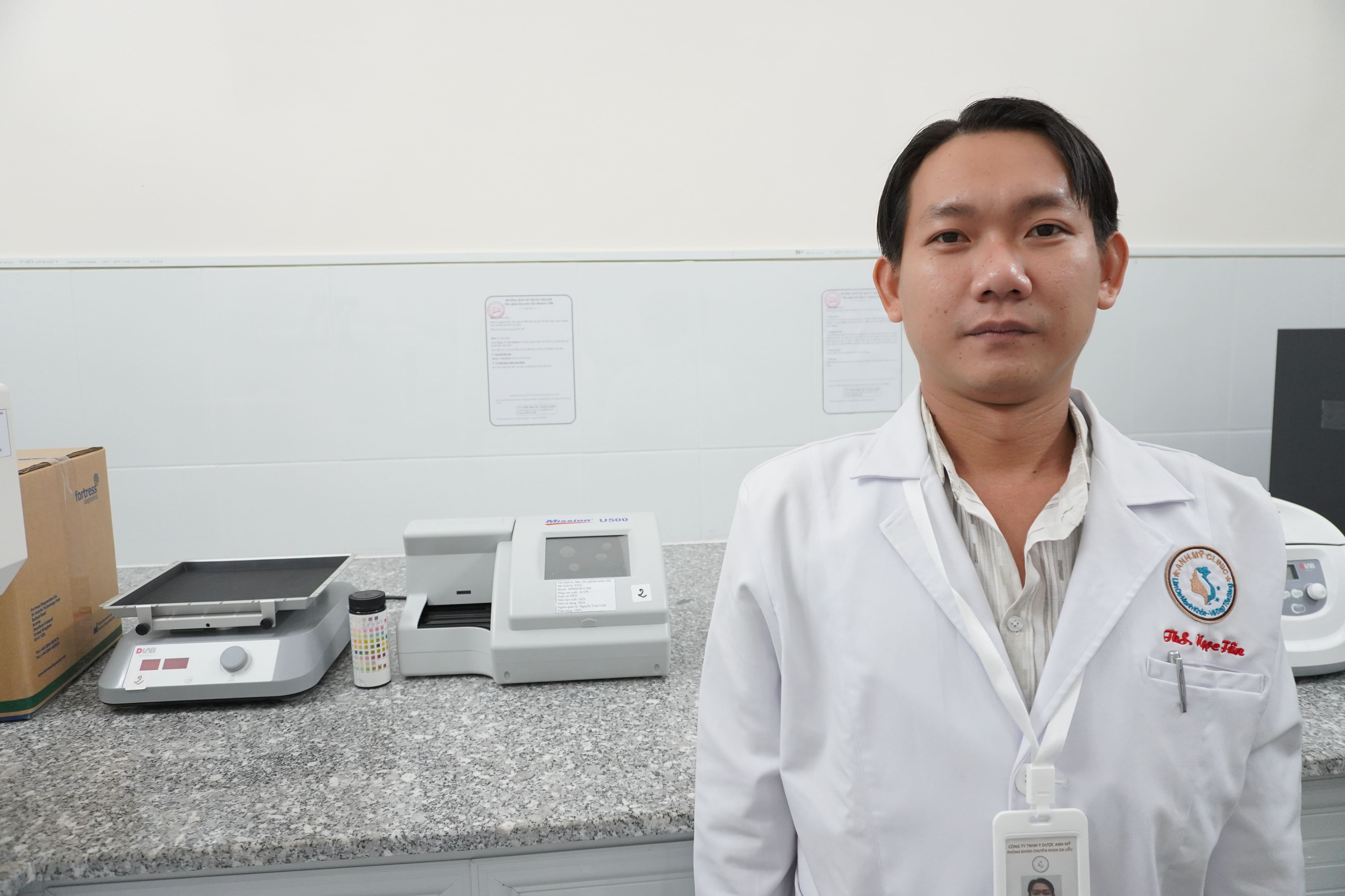 Máy xét nghiệm nước tiểu