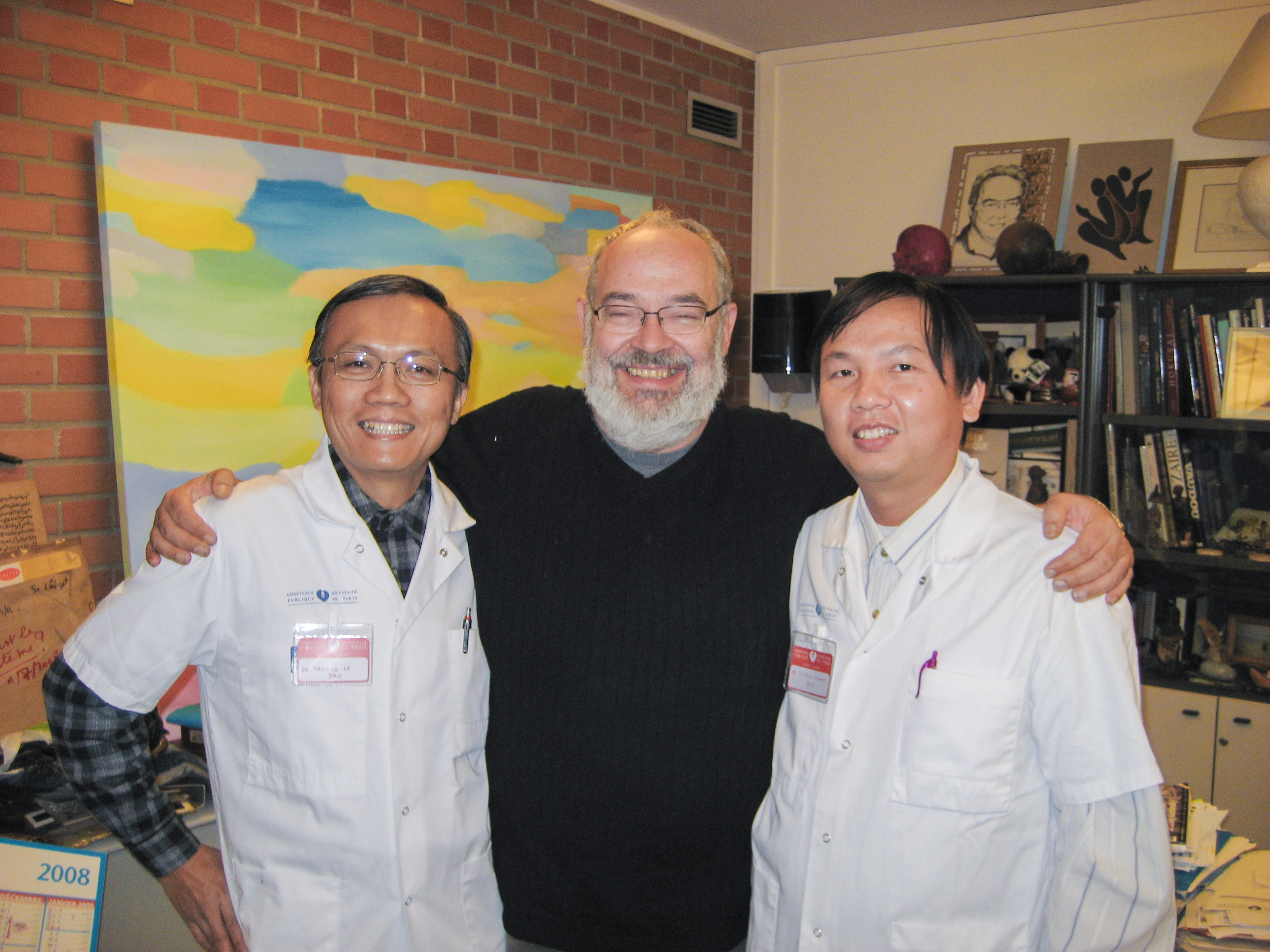 bs-truong-le-dao-cung-gs-j-m-servant-truong-khoa-ptthtm-saint-louis-paris-2008_i2ulue.jpg 1