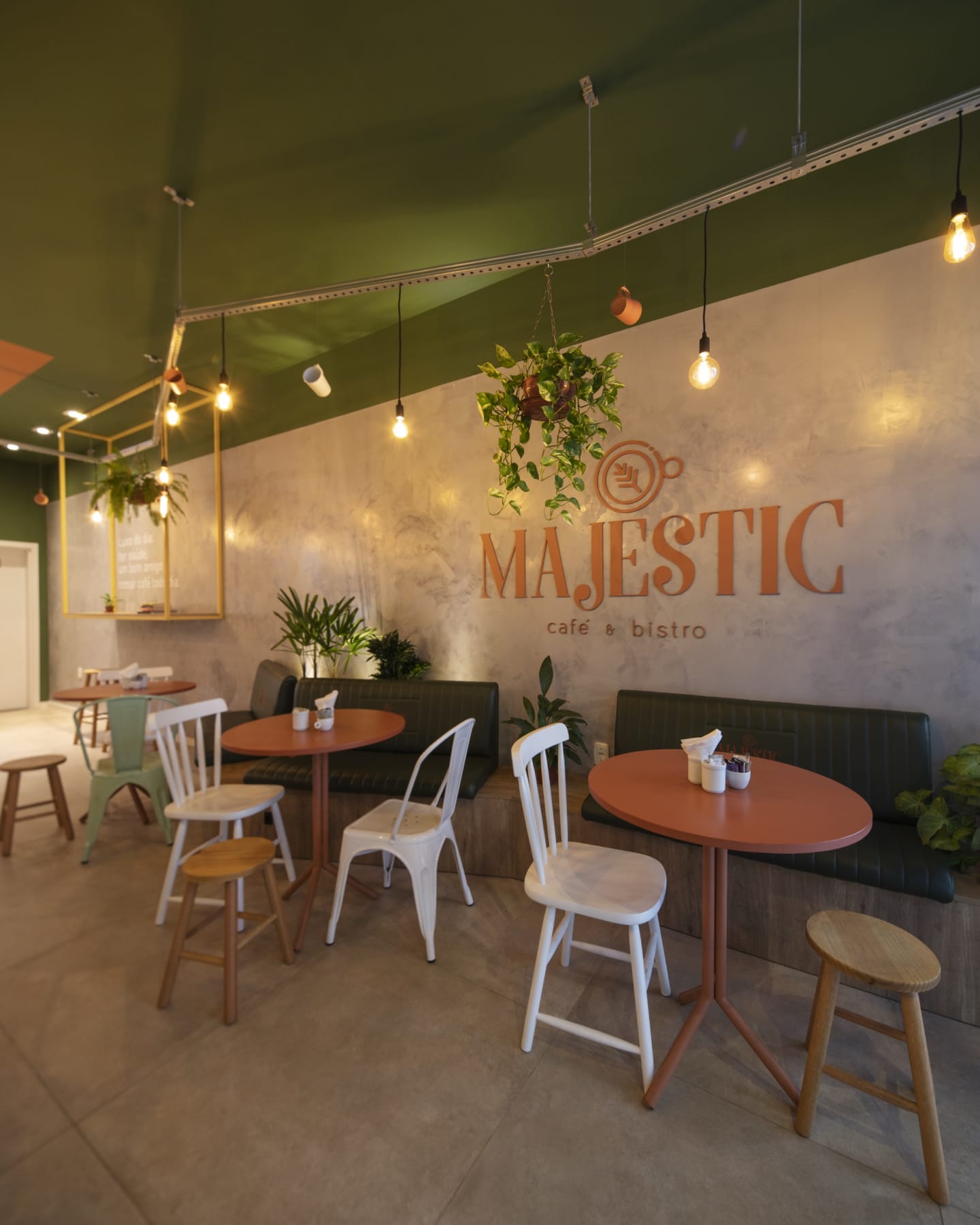 Majestic Café — render 11