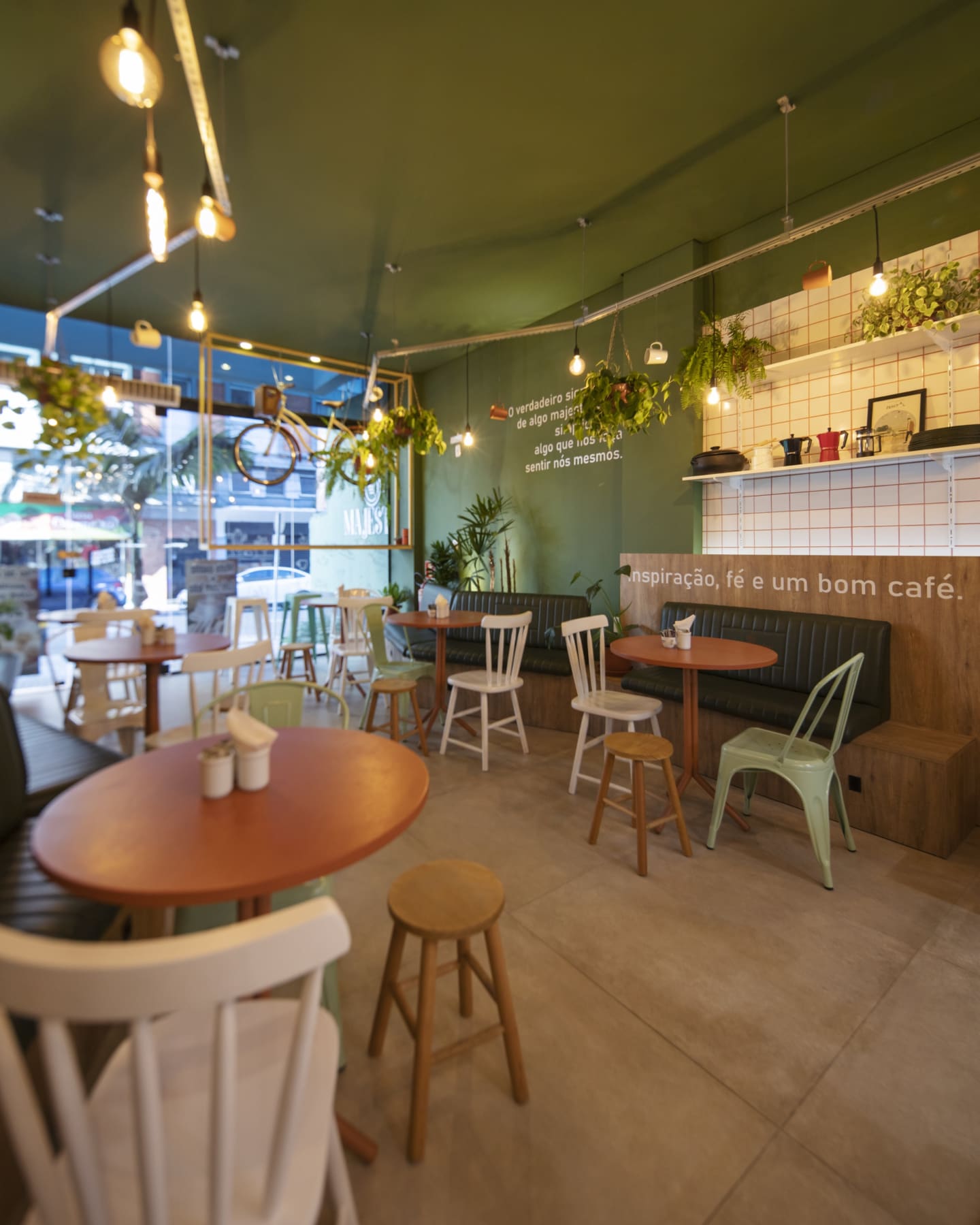 Majestic Café — render 13