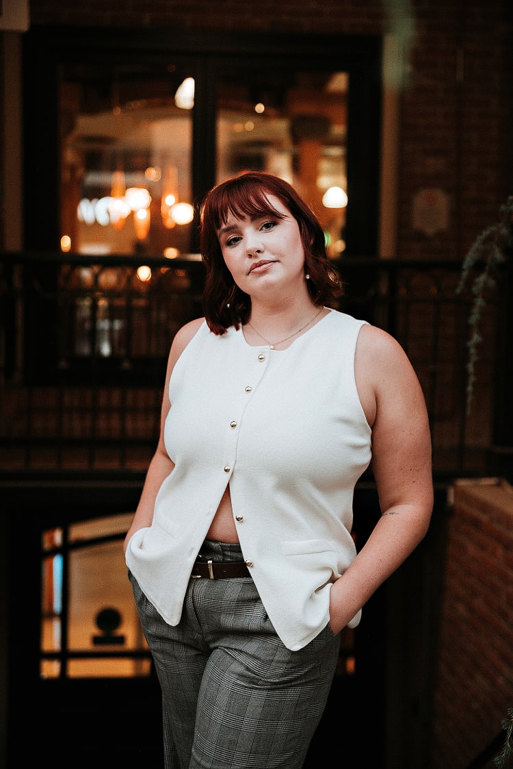 Senior photos downtown Boise - Snapshots by Jolene