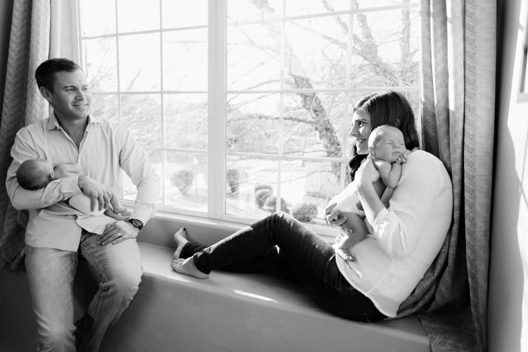 Lifestyle newborn photos at home - Snapshots by Jolene