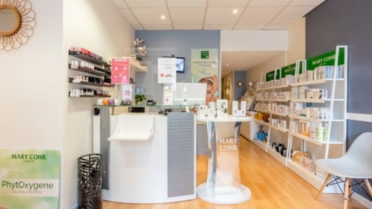 LUKA BEAUTÉ - centre commercial des 7 mares, Élancourt, France - Wellengo