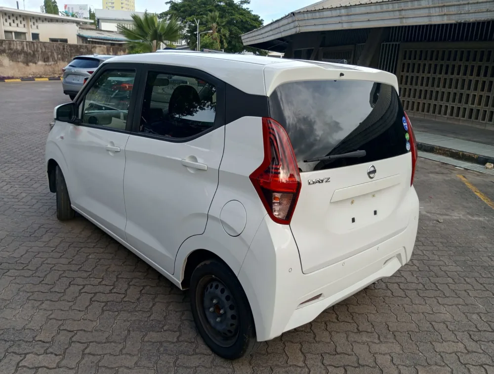 2019 Nissan Dayz - Zata Motors