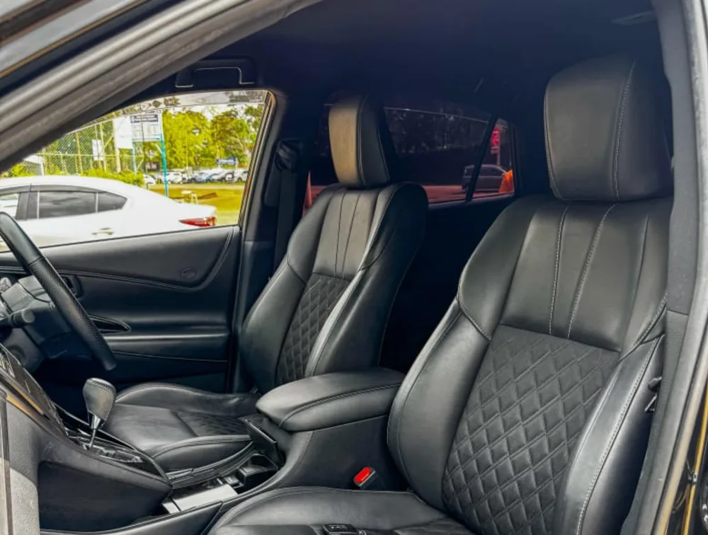 2020 TOYOTA HARRIER PREMIUM - Zata Motors