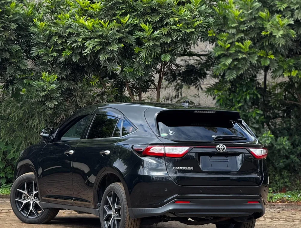 2020 TOYOTA HARRIER PREMIUM - Zata Motors
