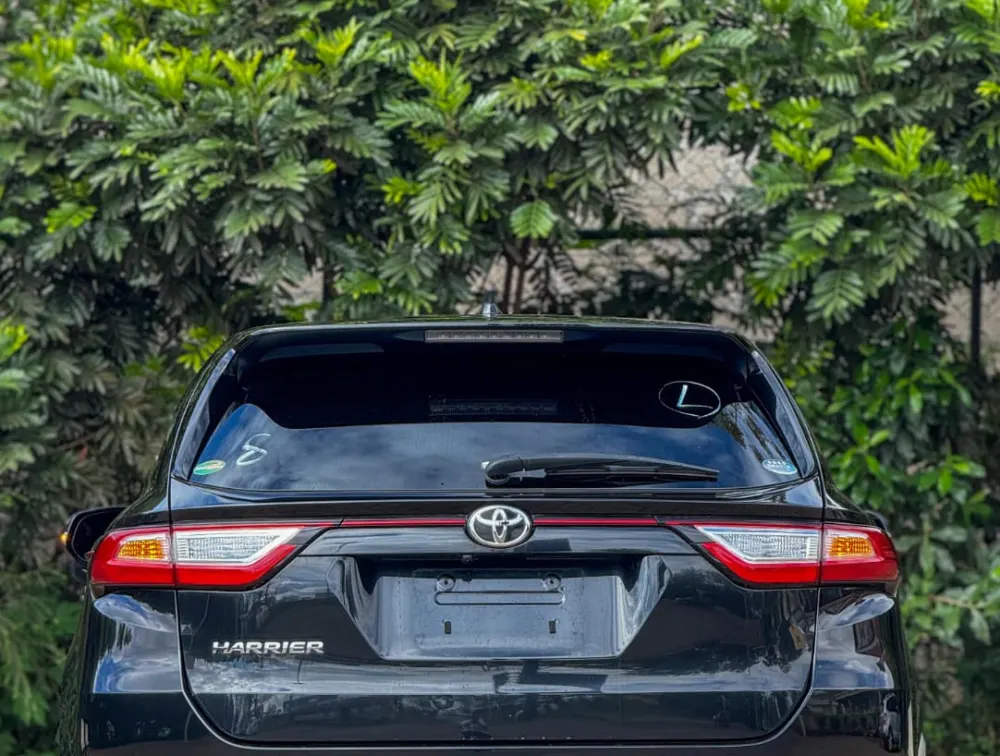 2020 TOYOTA HARRIER PREMIUM - Zata Motors