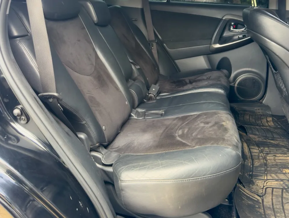 2011 TOYOTA VANGUARD 7 SEATER 4WD - Zata Motors