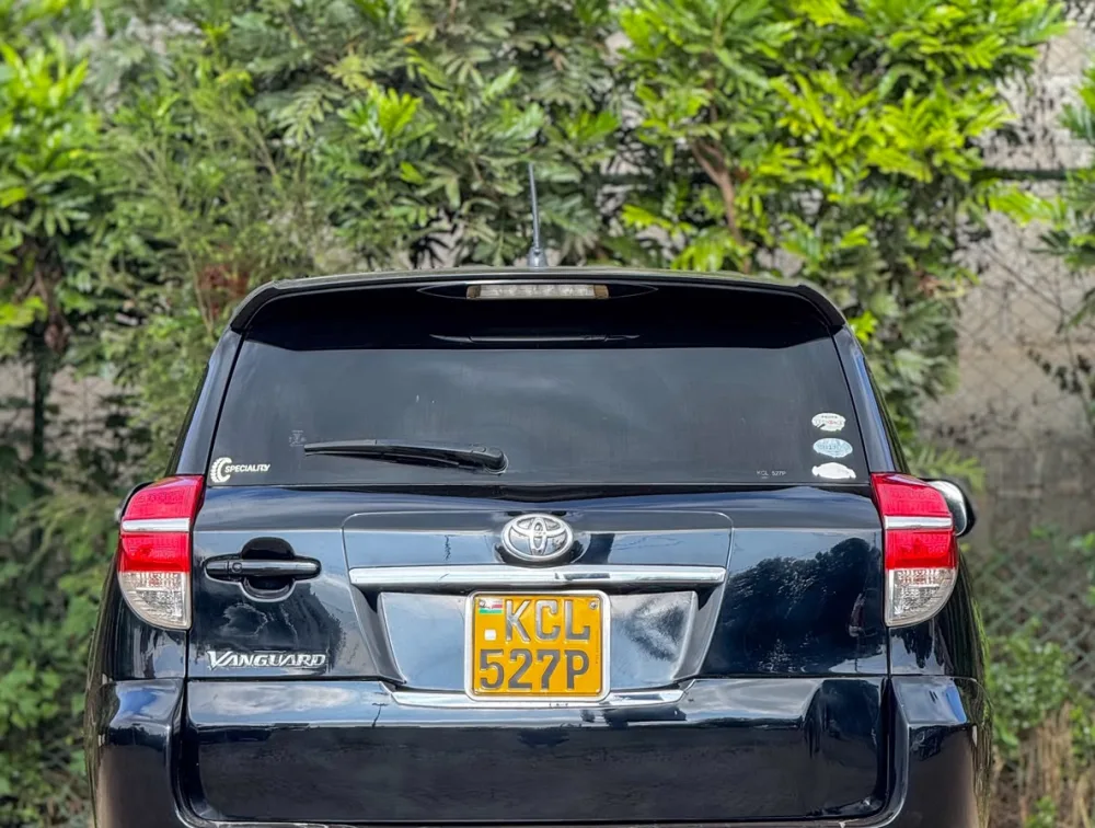 2011 TOYOTA VANGUARD 7 SEATER 4WD - Zata Motors