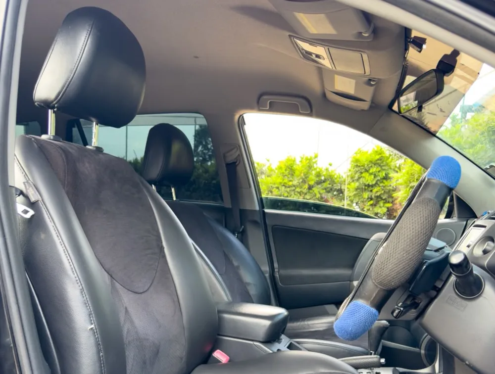 2011 TOYOTA VANGUARD 7 SEATER 4WD - Zata Motors