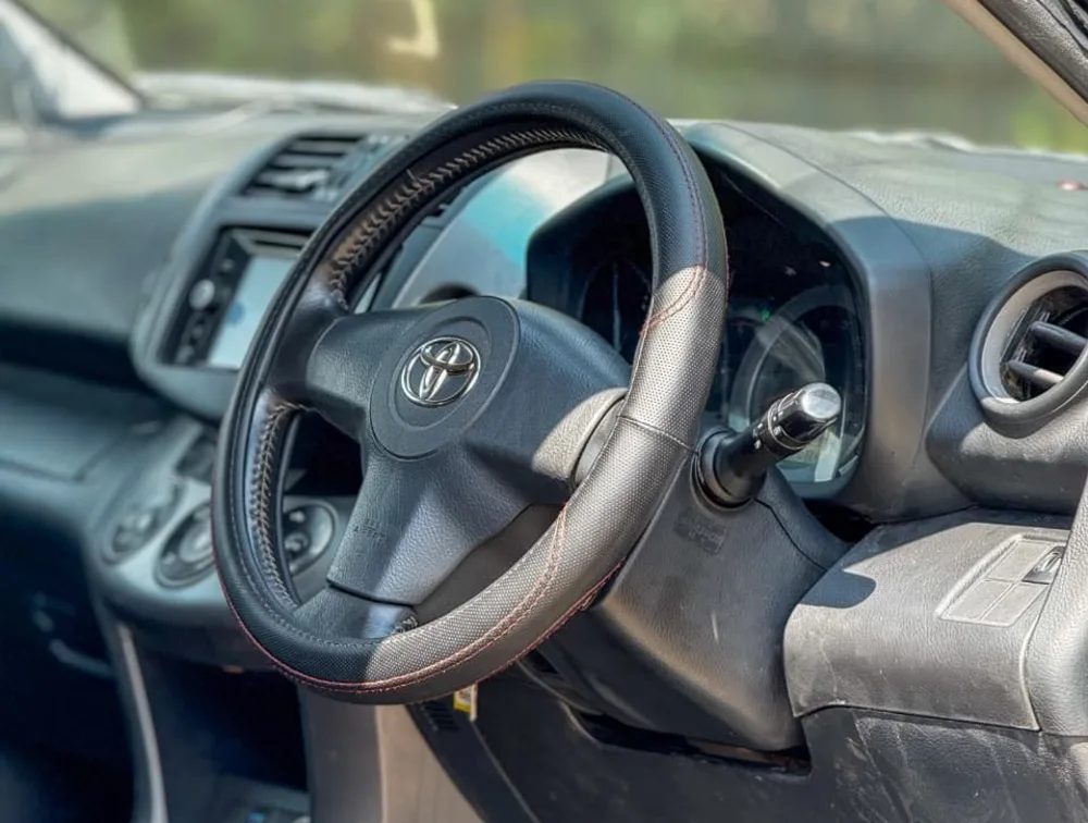 2007 TOYOTA RAV-4 - Zata Motors
