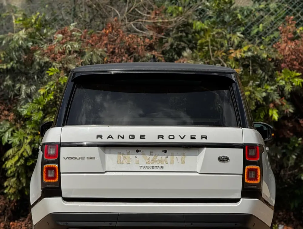 2019 RANGE ROVER VOGUE SE - Zata Motors