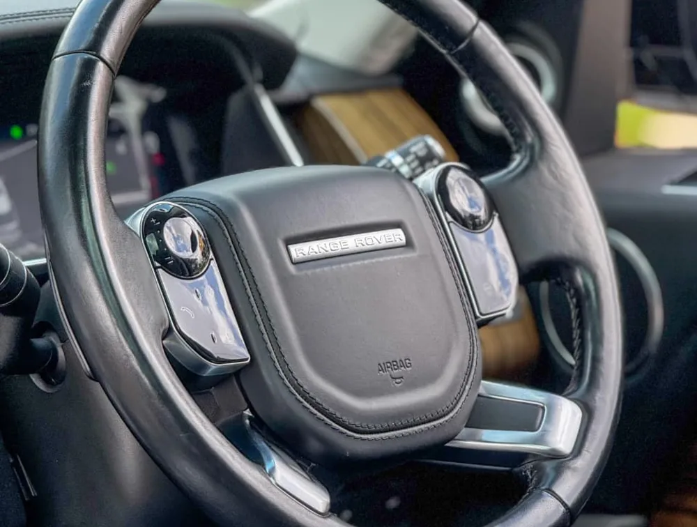 2019 RANGE ROVER VOGUE SE - Zata Motors