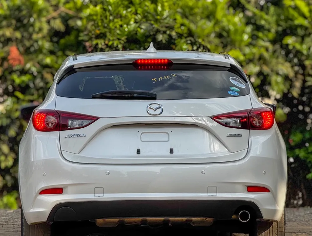 2019 MAZDA AXELA PETROL 15S - Zata Motors