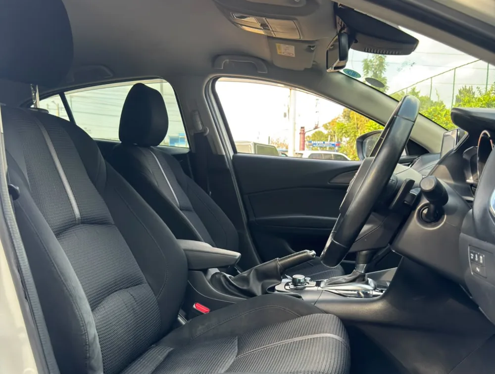 2019 MAZDA AXELA PETROL 15S - Zata Motors