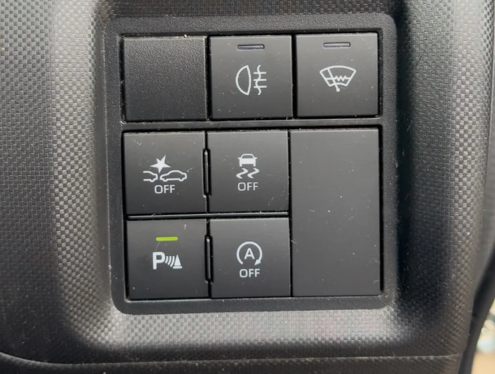 2020 DAIHATSU ROCKY 4WD  - Zata Motors