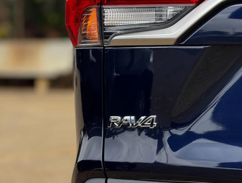 2019 TOYOTA RAV 4 GZ PACKAGE 4WD SUNROOF - Zata Motors