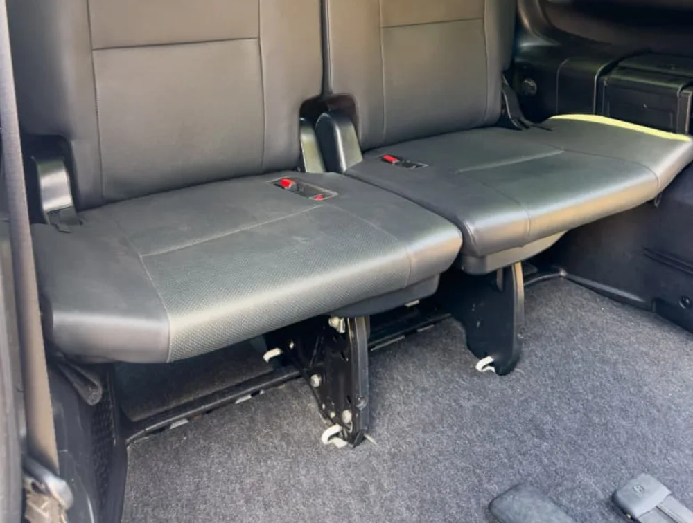️ 2019 TOYOTA ESQUIRE 8 SEATER  LEATHER - Zata Motors
