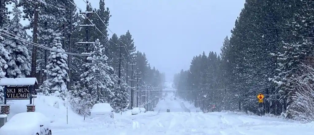 In Winter snowfall in lake tahoe