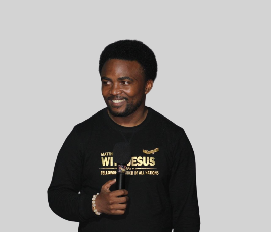 WJFCOAN Model try-on sample