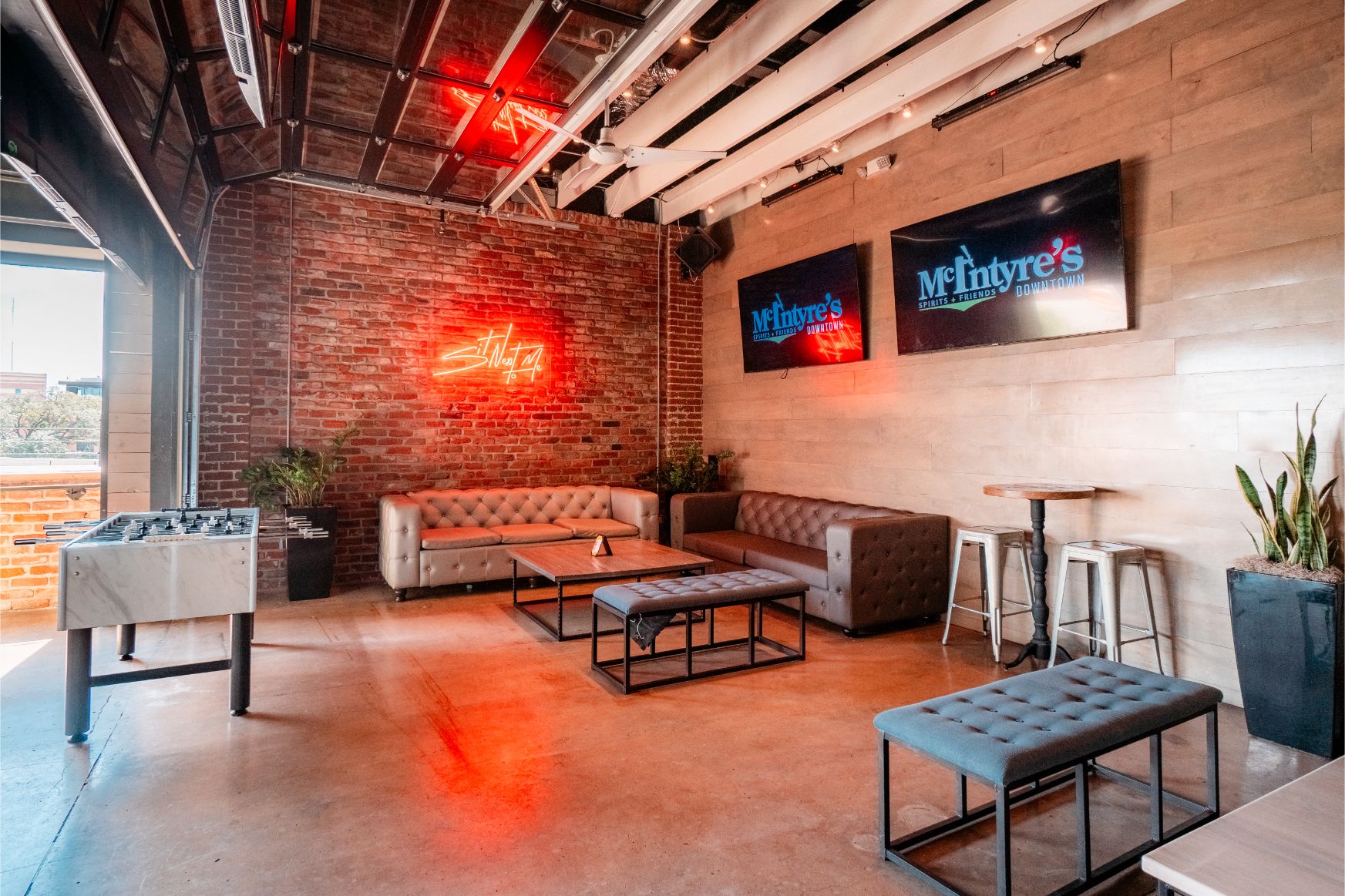 McIntyre's Downtown, Houston