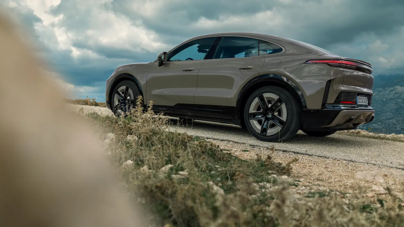 Porsche Cayenne coupé eléctrico imagen 6