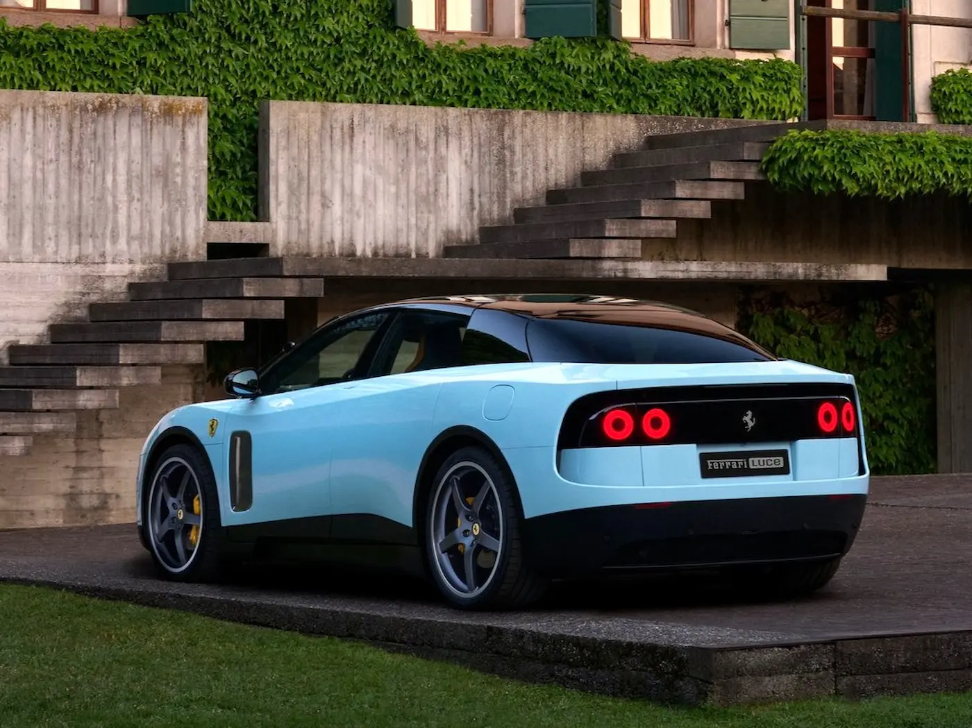 Ferrari Luce imagen 4