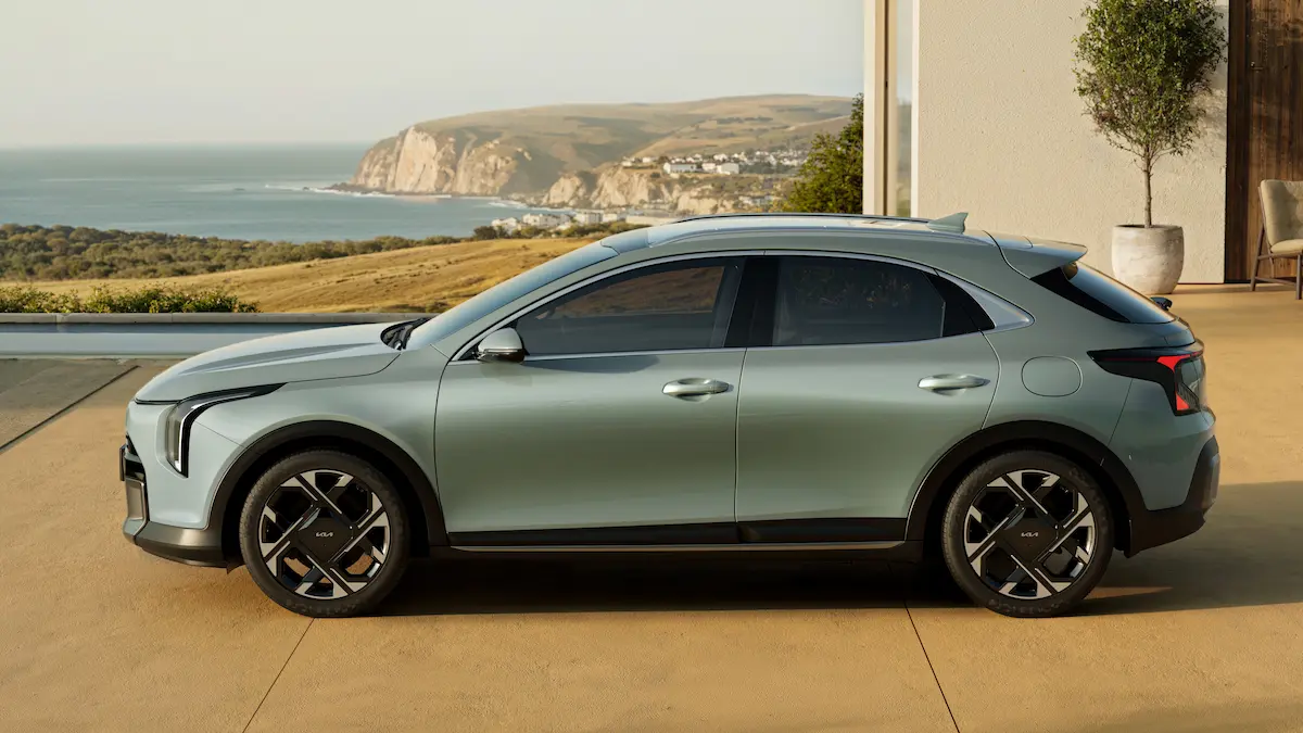 Kia XCeed 2026: el crossover europeo que Kia renueva con doble pantalla y híbrido suave imagen 2