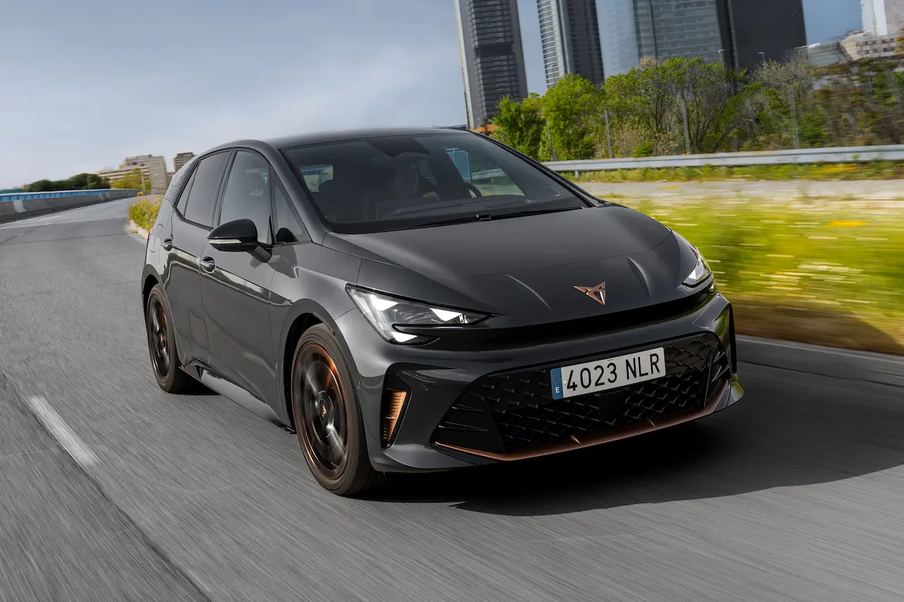 CUPRA Born 2026: el eléctrico renovado con hasta 600 km y 326 CV