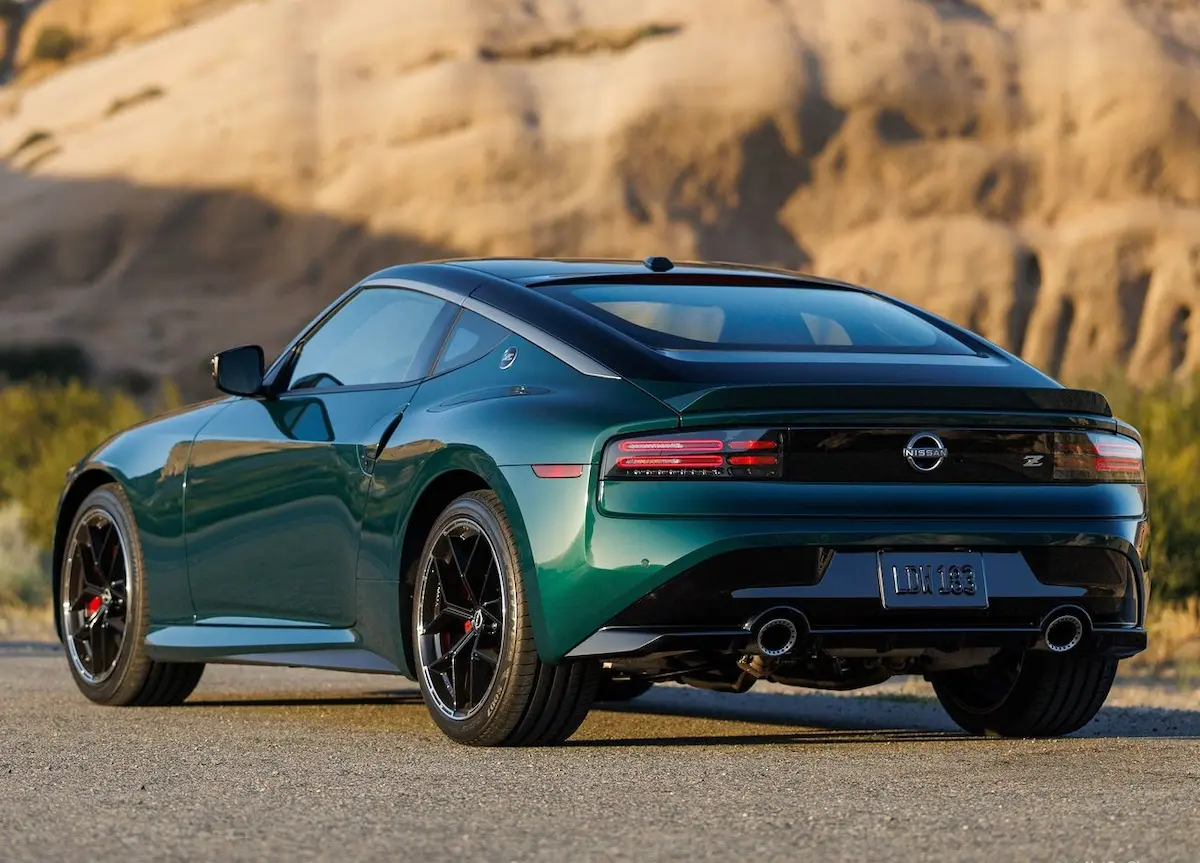 Nissan Z Performance 2027: nuevo frente, verde Shinkai y más chasis imagen 2