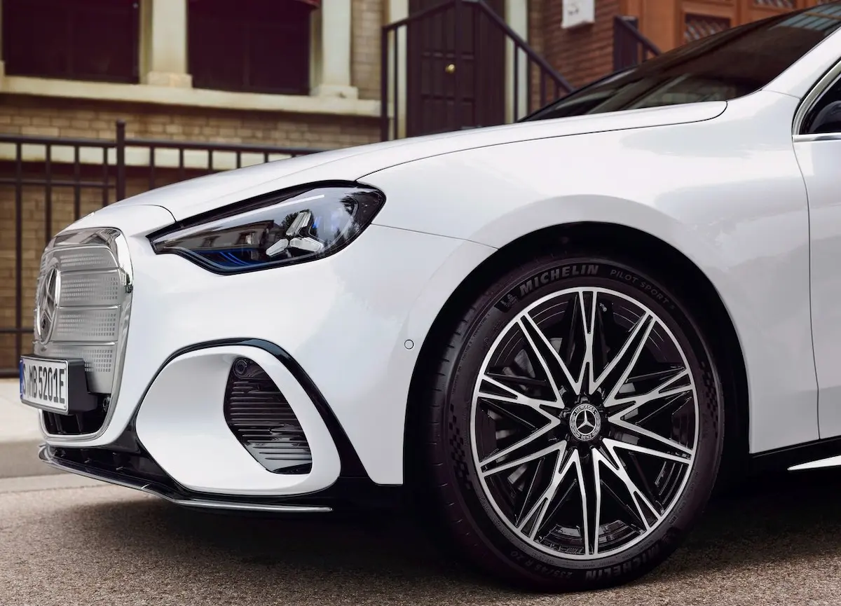 Mercedes-Benz Clase C eléctrico 2026: el sedán que redefine el segmento premium imagen 5