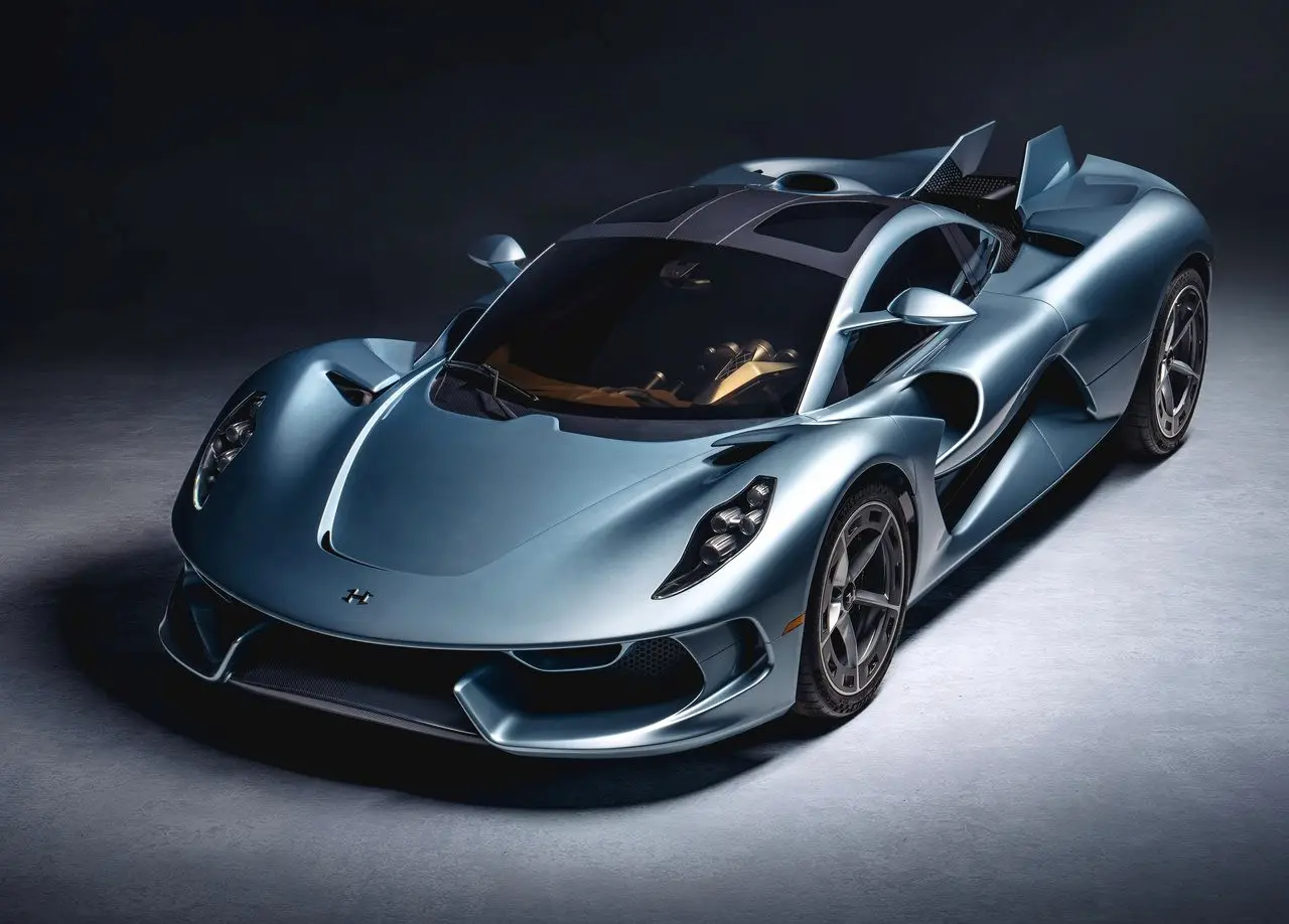 Hennessey Blackbird: el hipercar manual inspirado en el SR-71