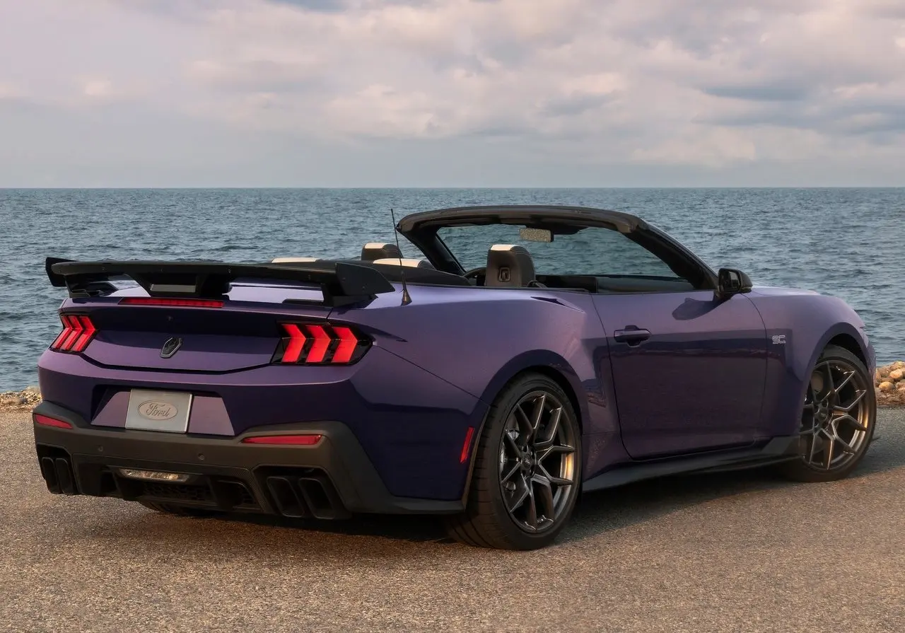 Ford Mustang Dark Horse SC 2027: el Mustang descubierto más potente que ha hecho Ford imagen 3