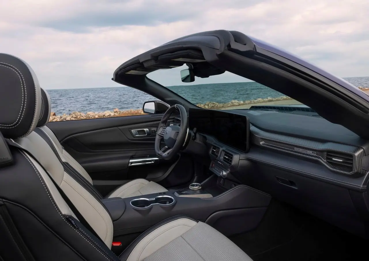 Ford Mustang Dark Horse SC 2027: el Mustang descubierto más potente que ha hecho Ford imagen 4
