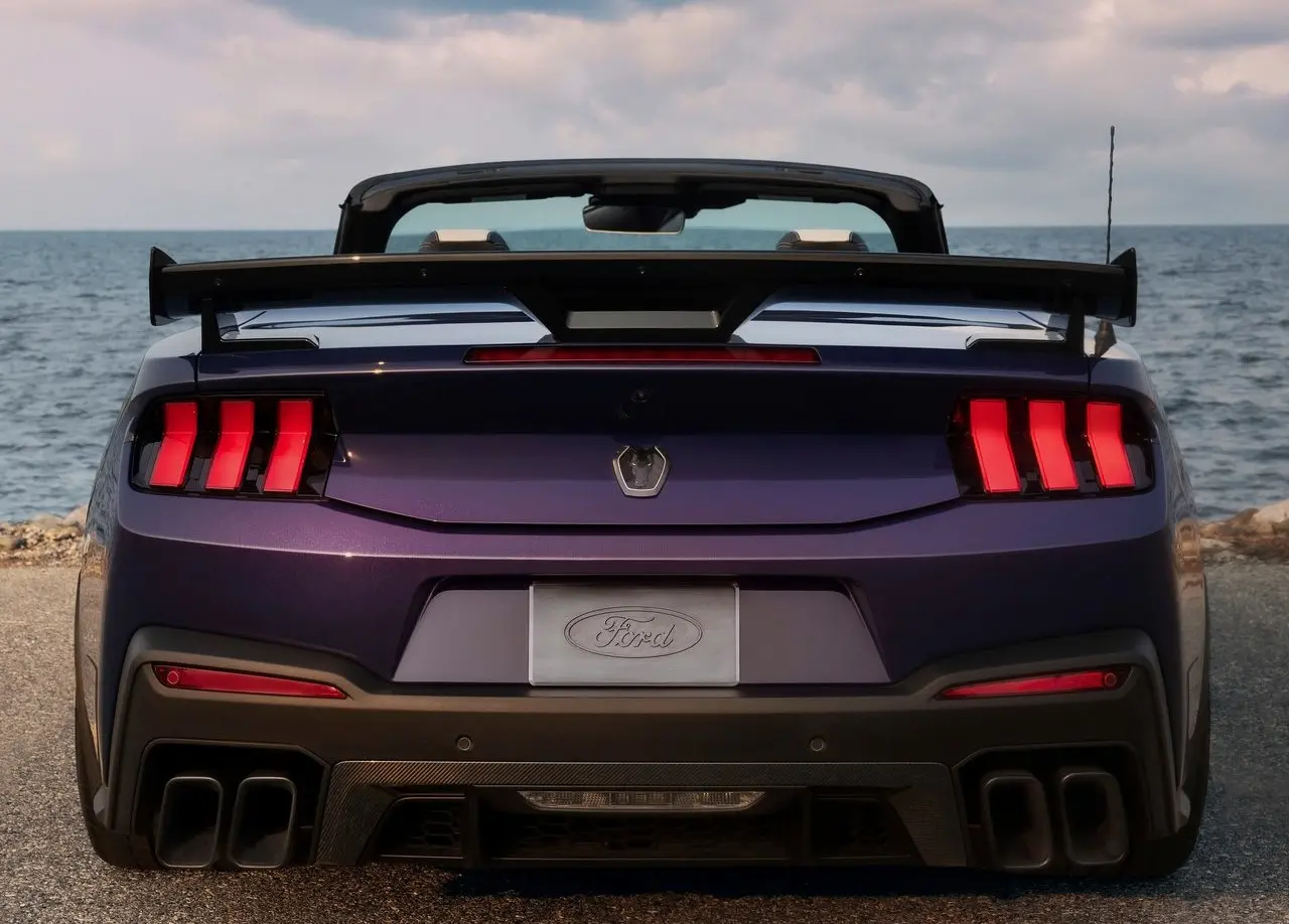 Ford Mustang Dark Horse SC 2027: el Mustang descubierto más potente que ha hecho Ford imagen 6