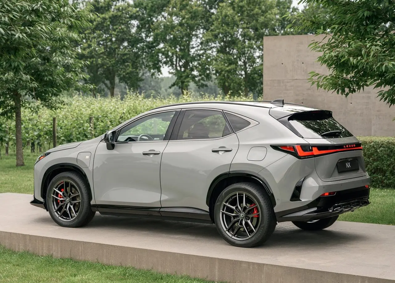 Lexus NX 2027: el enchufable que ya se usa como un eléctrico imagen 6
