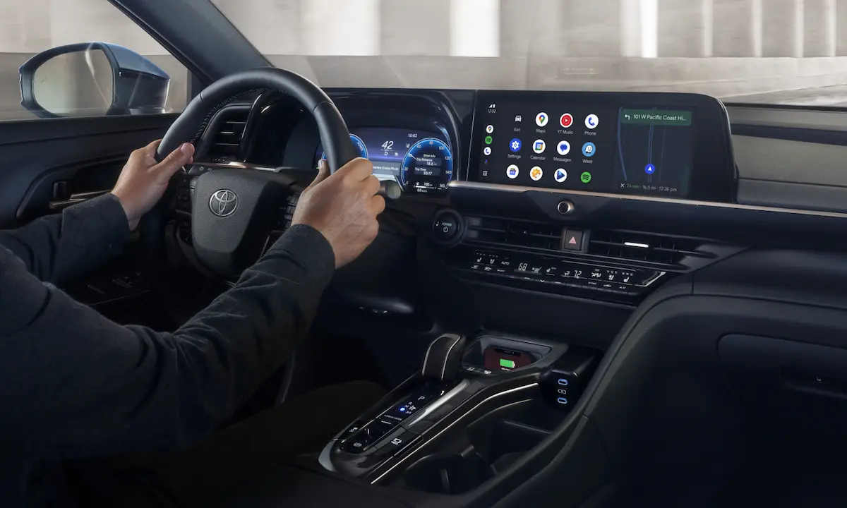 Toyota Crown 2027: el híbrido de Toyota pasa a la quinta generación imagen 4