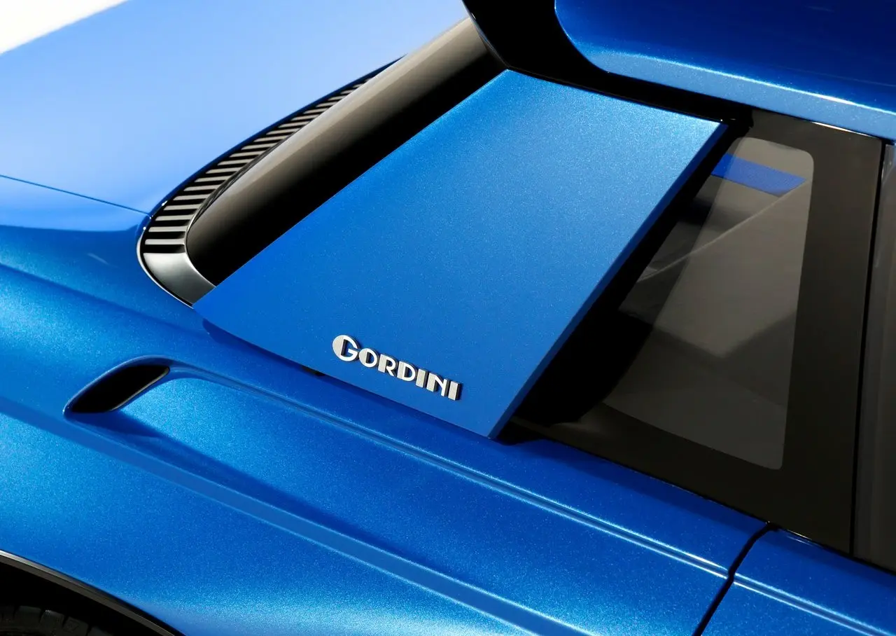 Renault 8 Gordini Concept 2026: el Renault 8 Gordini de 1964 reaparece como coupé eléctrico imagen 6