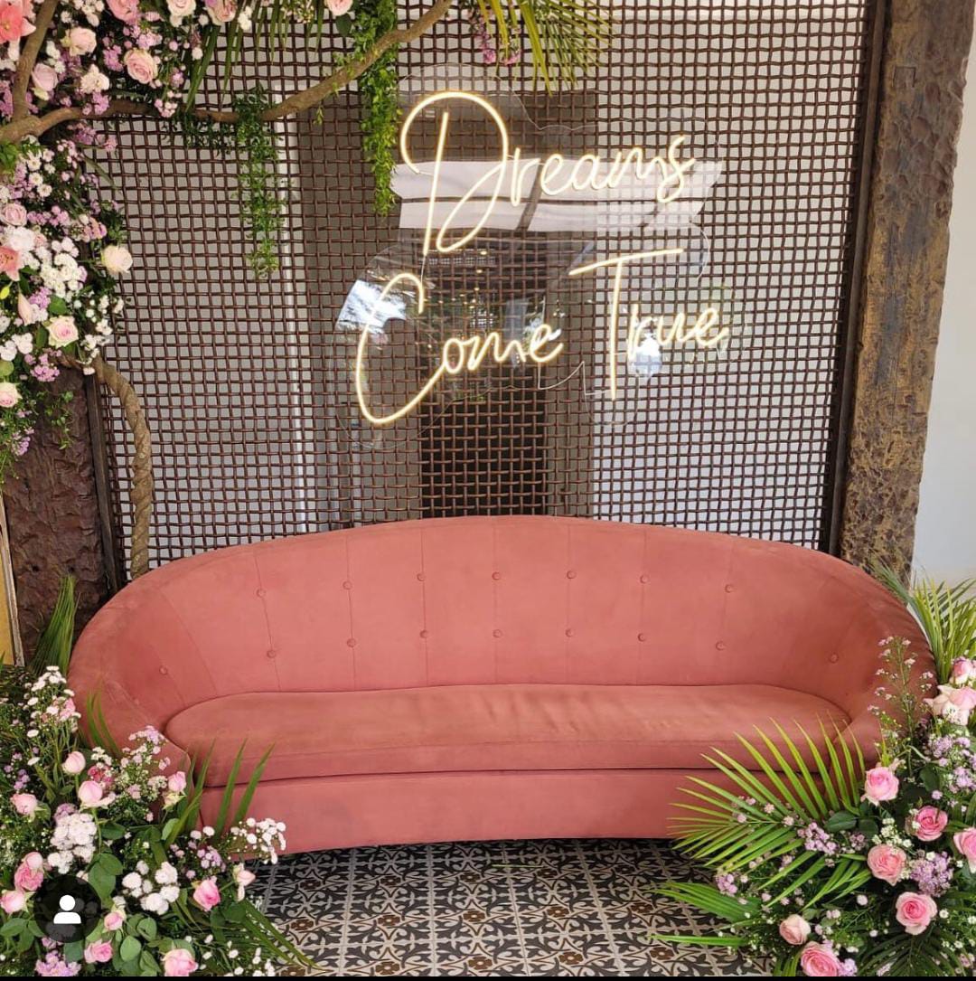 Letreiro iluminado 18