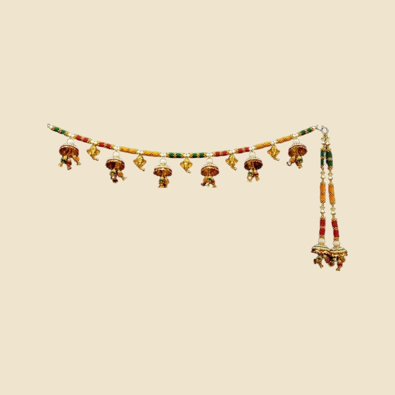 Decorative Door Bandhanwar (Item 00240) on a warm ivory background