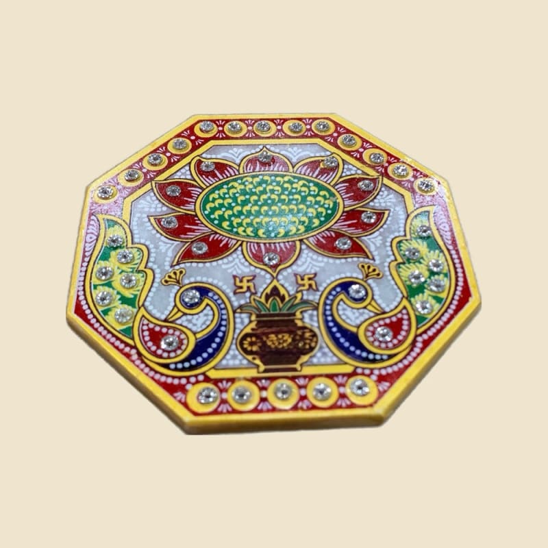 Meenakari Marble Chowki, 4 x 4 in, octagonal on a warm ivory background