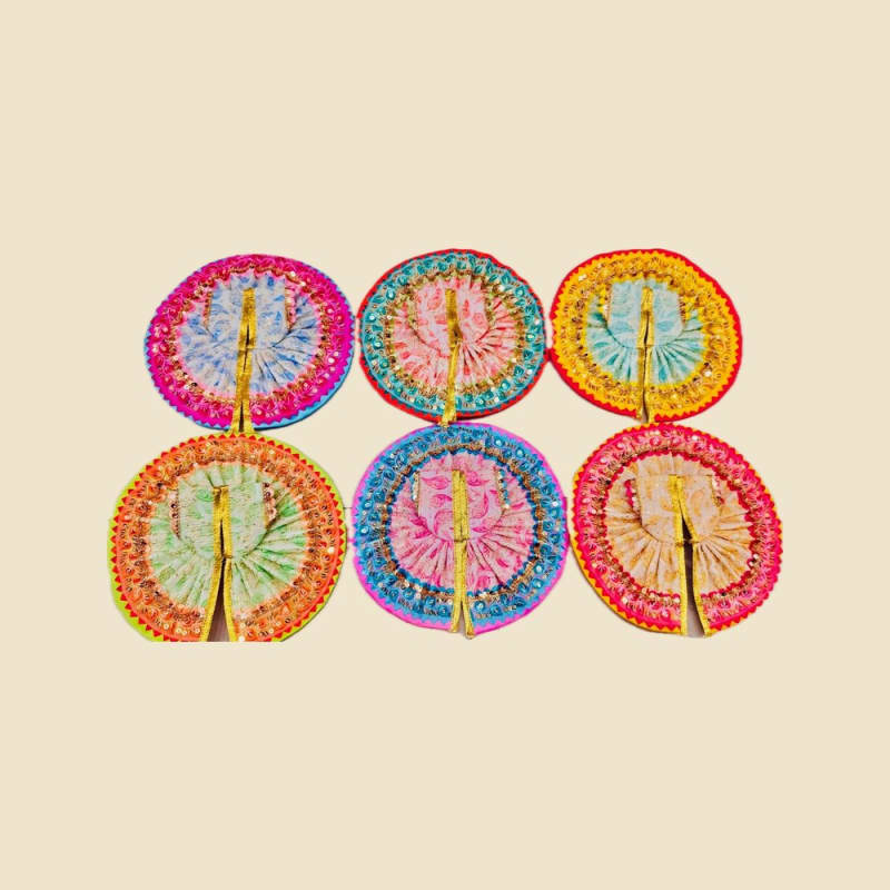 Laddu Gopal Poshak (Dress) Set, Design 11 on a warm ivory background