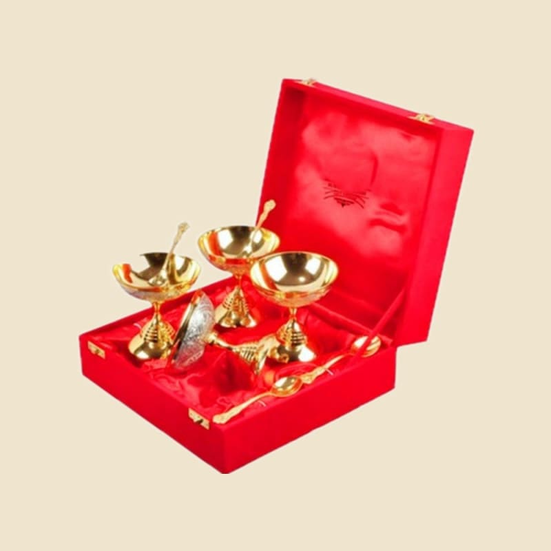 Four Ice-Cream Bowl Gift Set on a warm ivory background