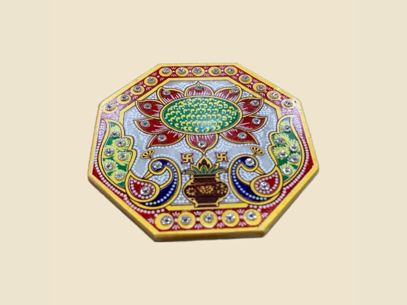 Meenakari Marble Chowki, 4 x 4 in, octagonal on a warm ivory background