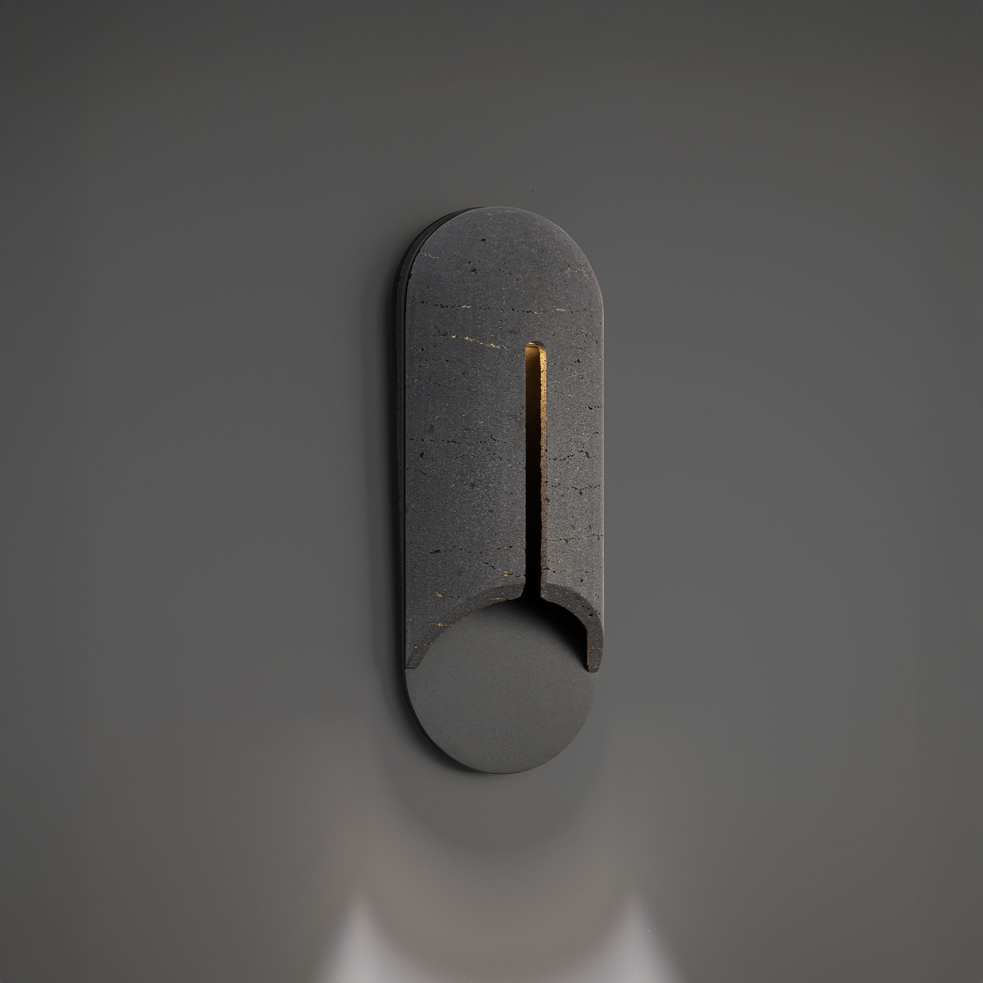 Clog Outdoor Wall Sconce Light