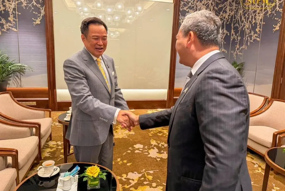 โฆษกรัฐบาลแจงภาพ “อนุทิน” จับมือ “ฮุน มาเนต” แค่ทักทายตามมารยาท