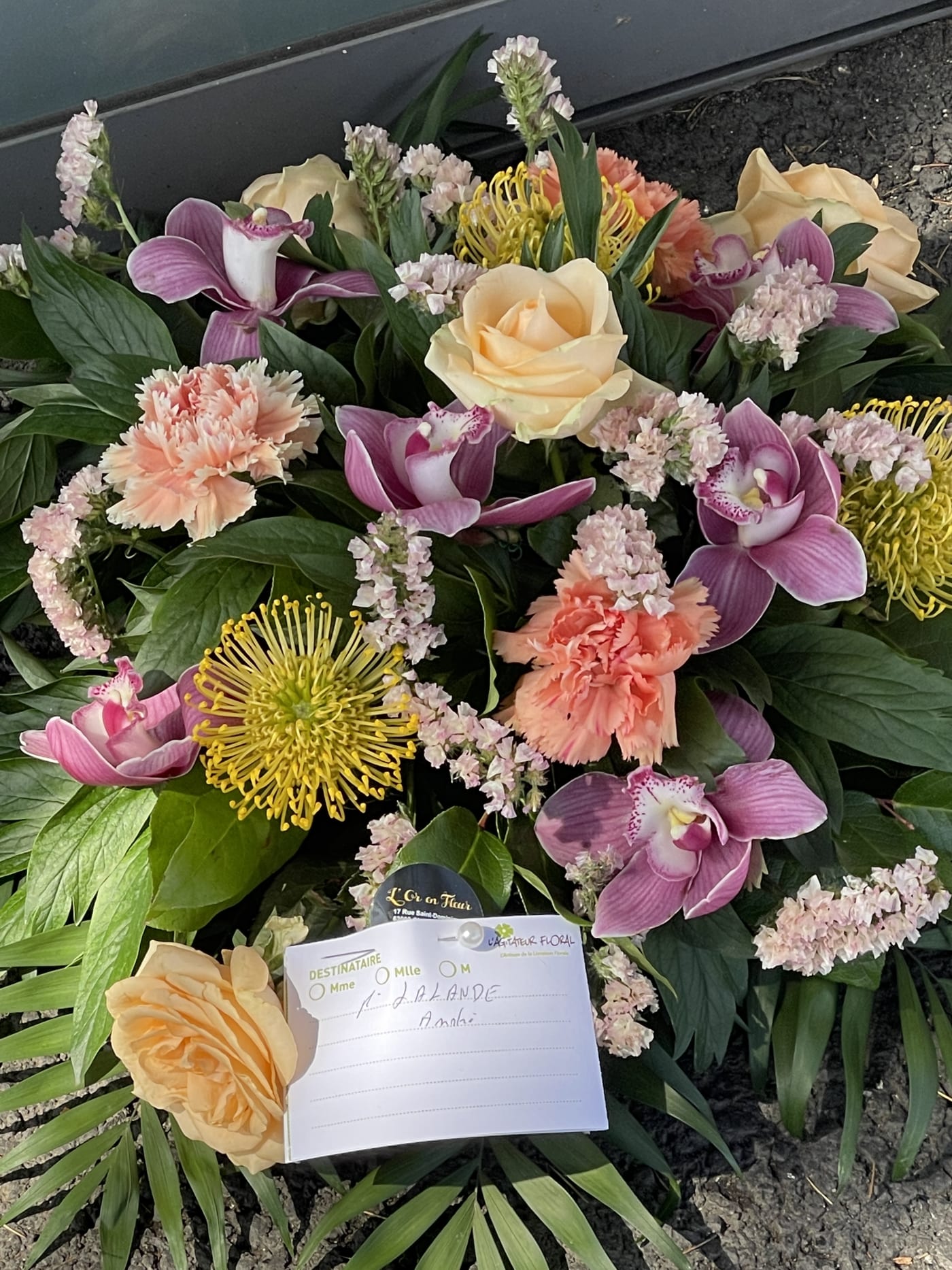 Bouquet de mariée aux fleurs douces préparé par L'Or en Fleur à Chamalières.