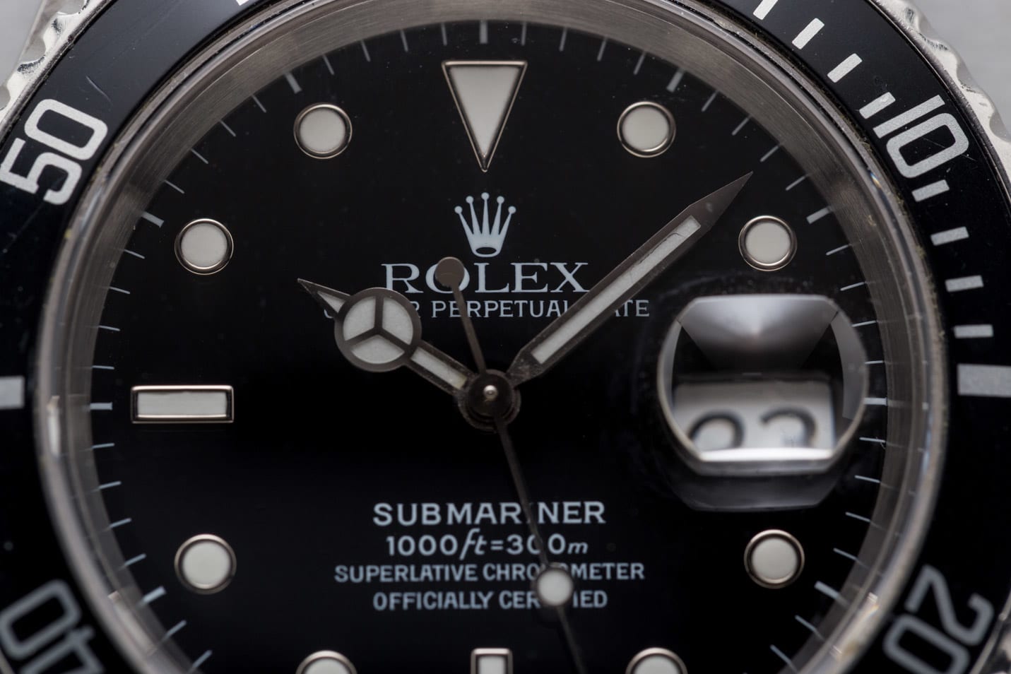 Rolex Submariner view 3