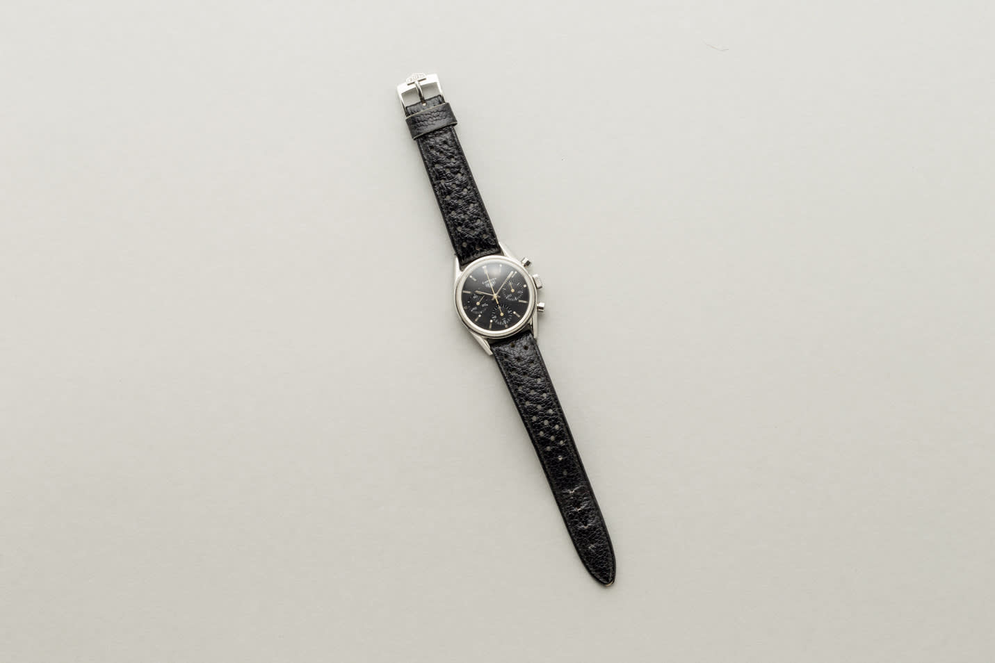 Heuer Carrera Vintage Chronograph view 4